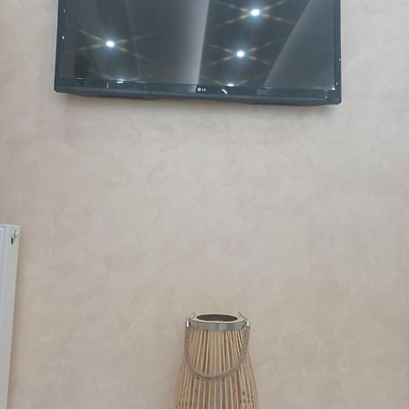 Cozy Renovated Apartment Αθήνα Δωμάτιο φωτογραφία
